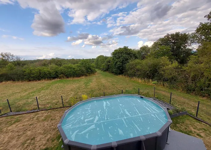 Modern Holiday Home In Noiseux With Fenced Garden